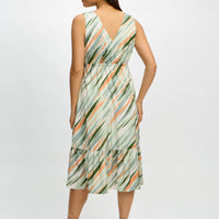 Emproved Sleeveless Dress 2430