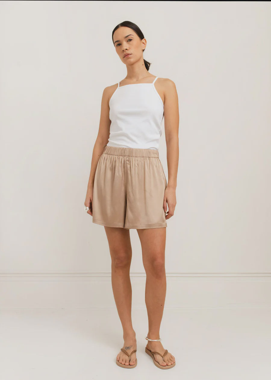Cameo Short