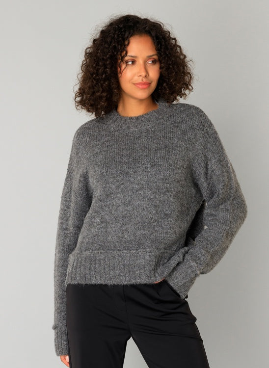 Olieve Essential Sweater