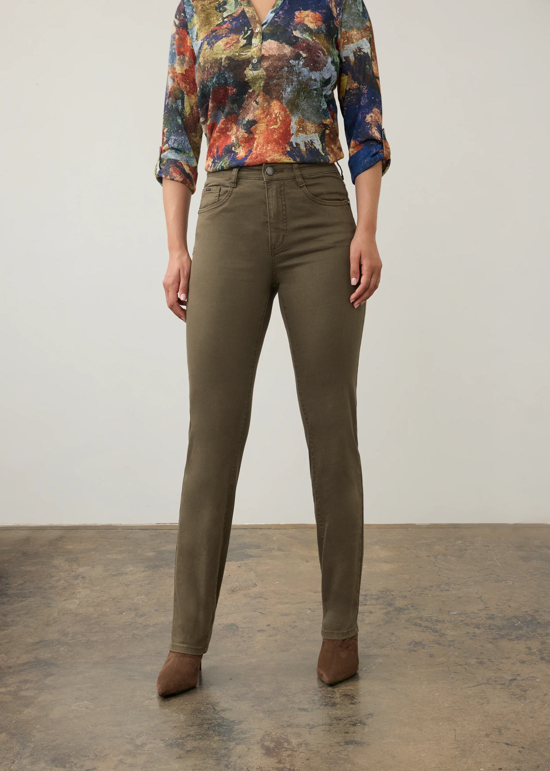 Suzanne Straight Leg 6864511