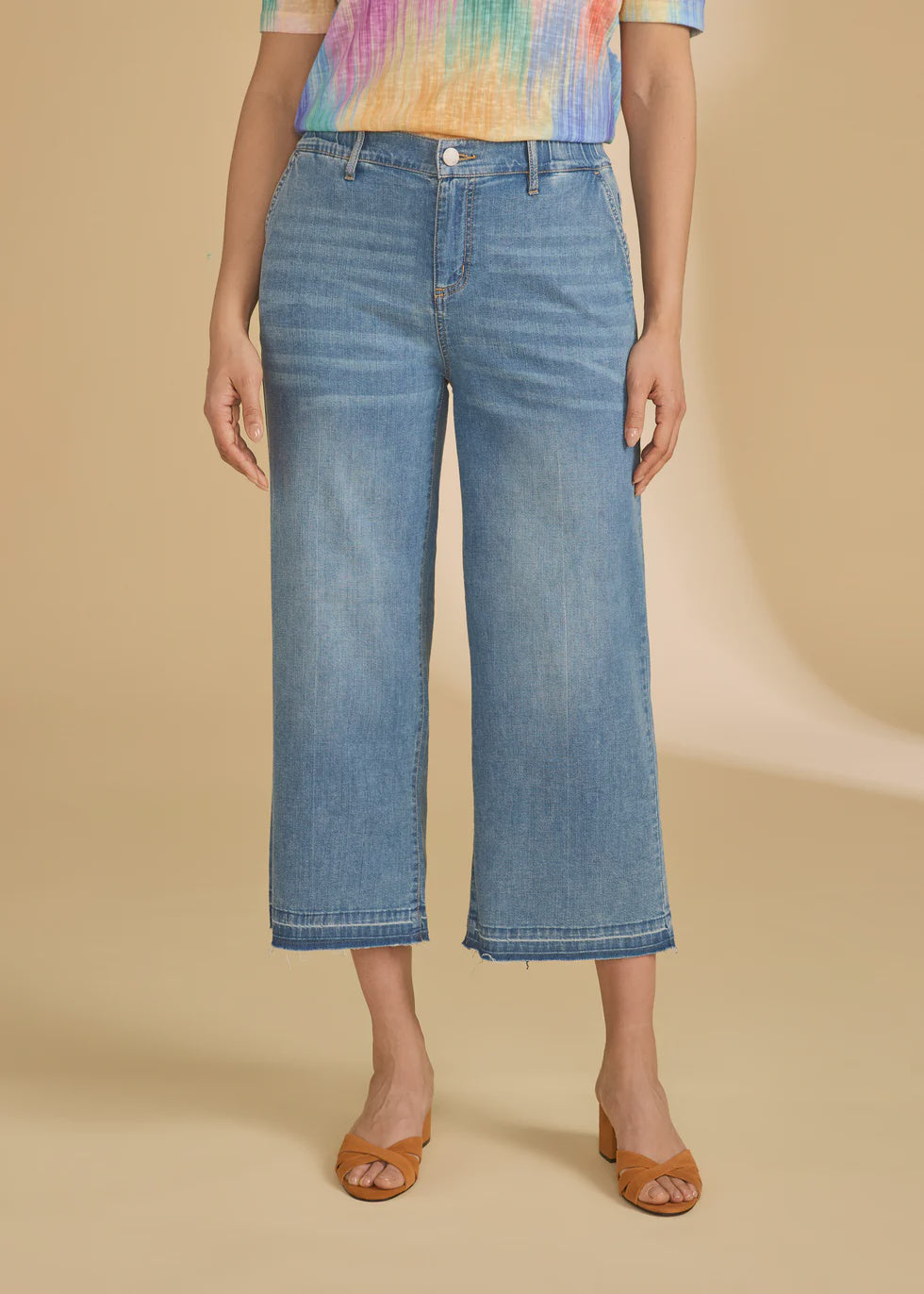 Pull-On Wide Crop Trouser
