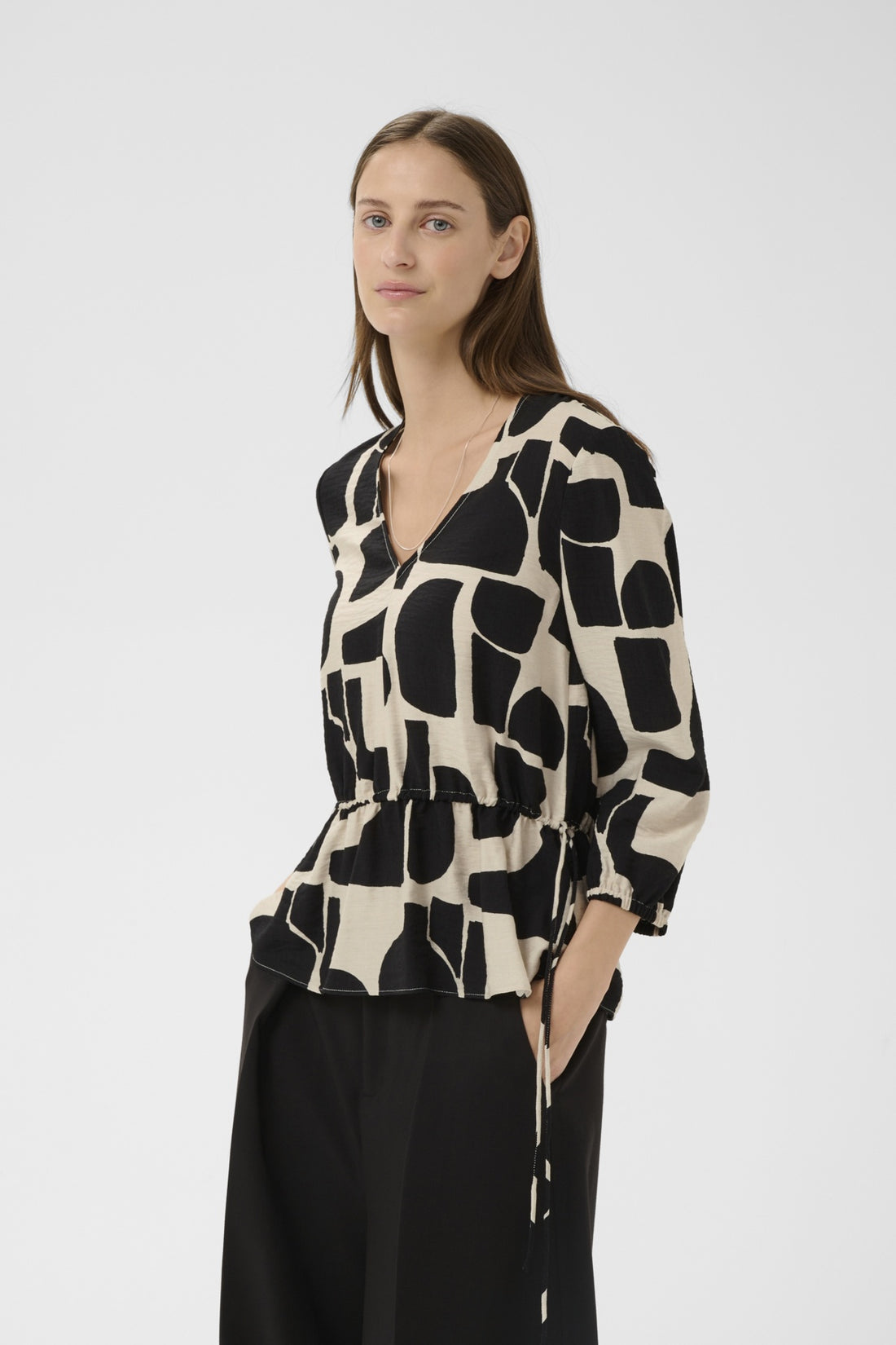 Lynn VNeck Blouse