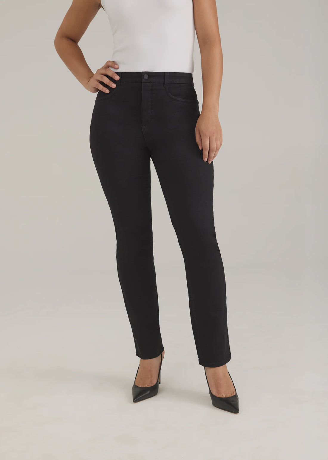 Suzanne Straight Leg Onyx Denim