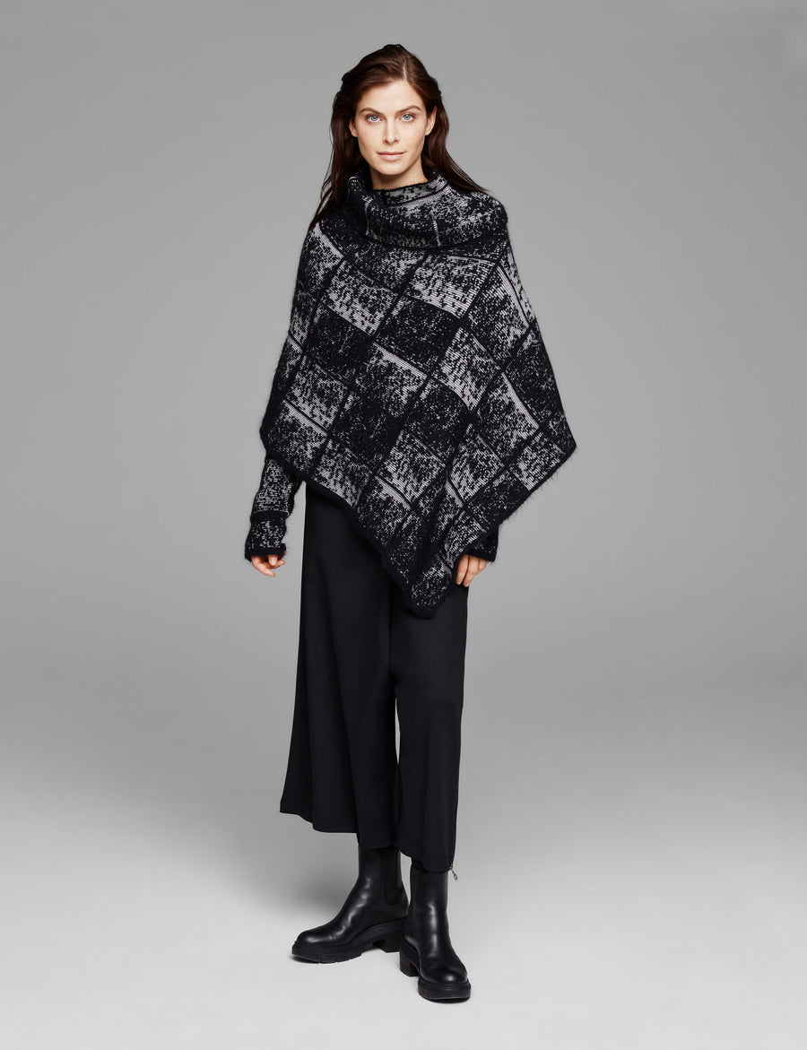 PaciniFrostPoncho